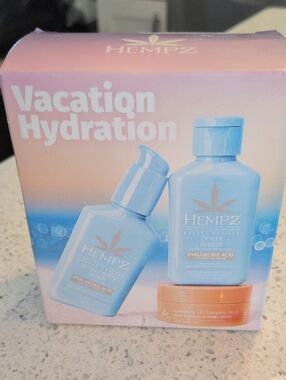 Hempz Vacation Hydration Ocean Breeze Set -